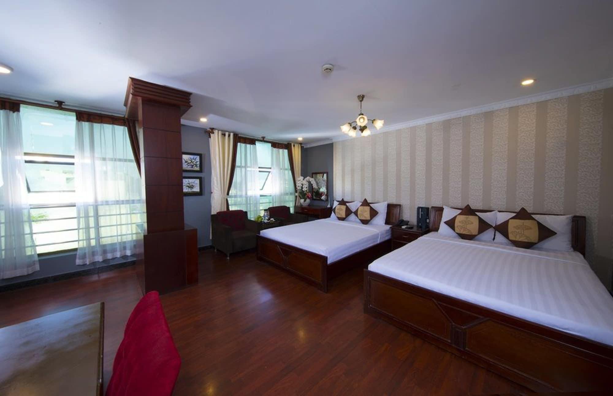 Good Vibes Central Hotel Ho Chi Minh City Exterior photo