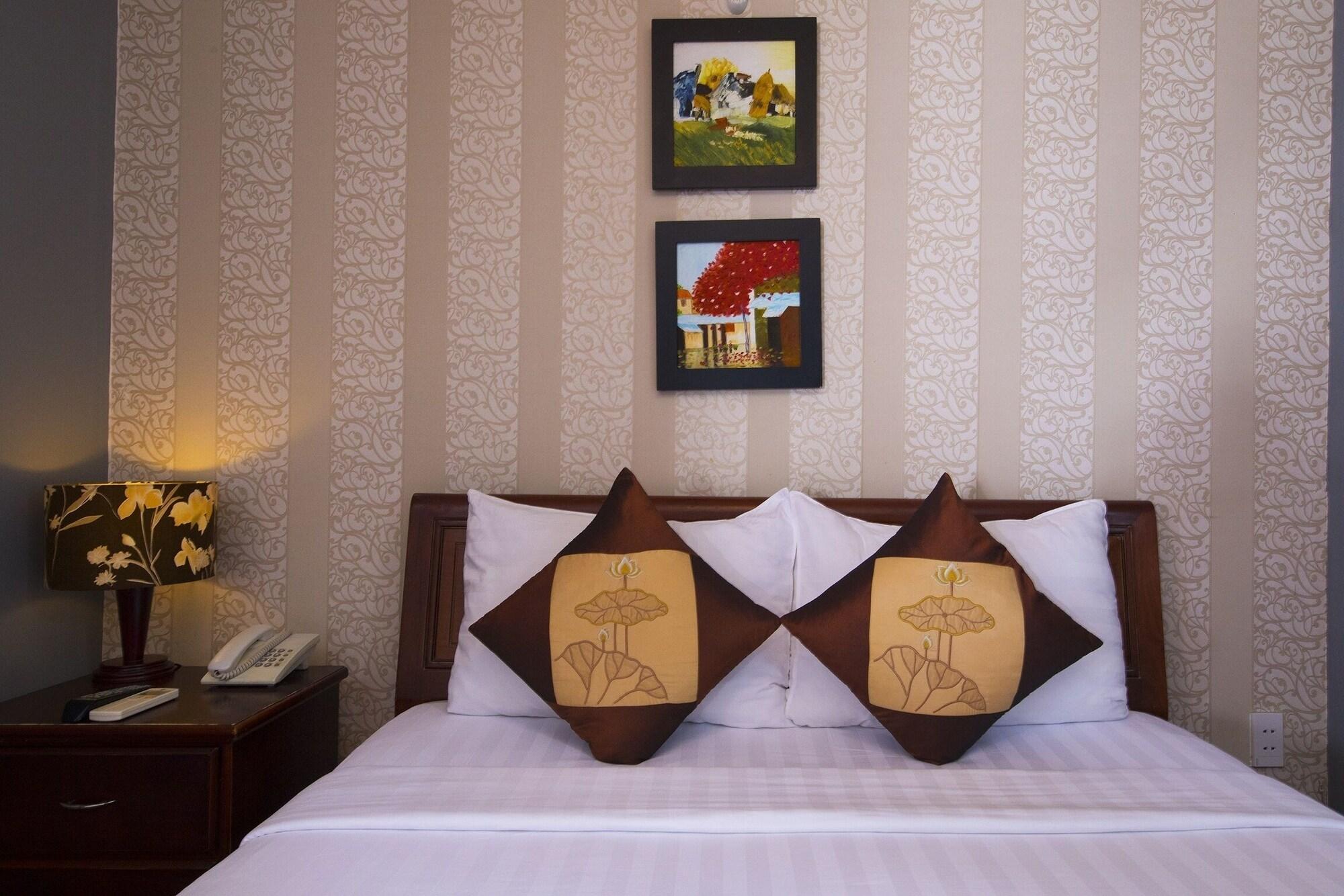 Good Vibes Central Hotel Ho Chi Minh City Exterior photo