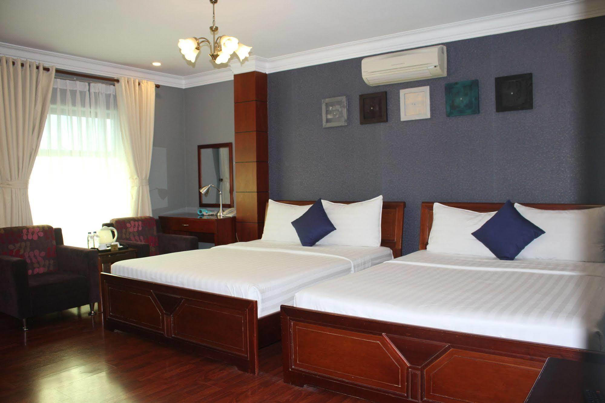 Good Vibes Central Hotel Ho Chi Minh City Exterior photo