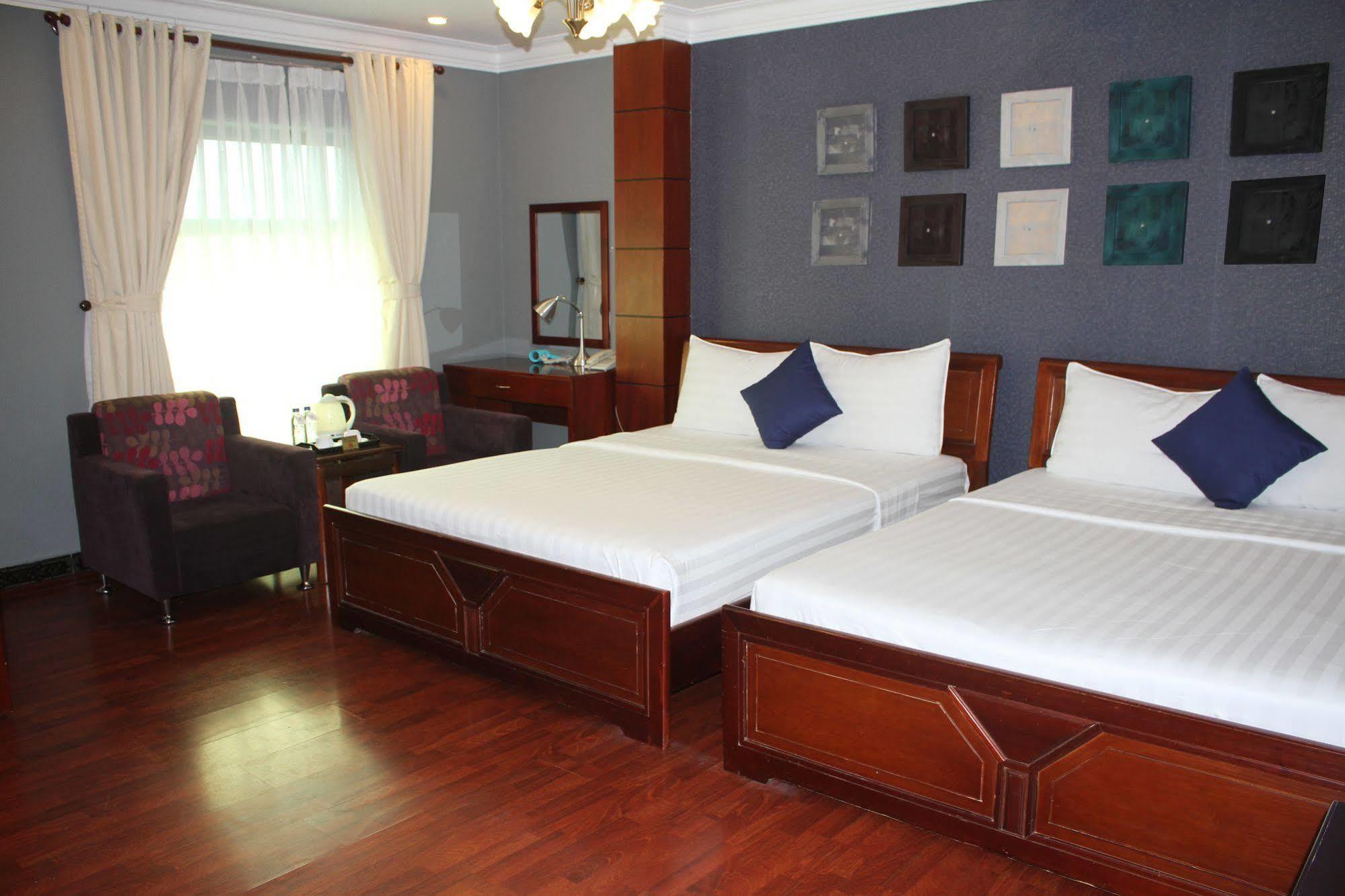 Good Vibes Central Hotel Ho Chi Minh City Exterior photo